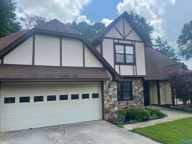1808 Hollytree Drive, Huntsville, AL 35806