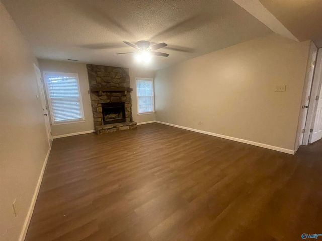 1808 Hollytree Drive, Huntsville, AL 35806