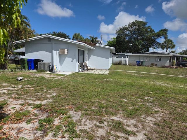 1524 NW 12th Ter, Fort Lauderdale, FL 33311