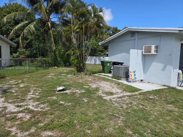 1524 NW 12th Ter, Fort Lauderdale, FL 33311