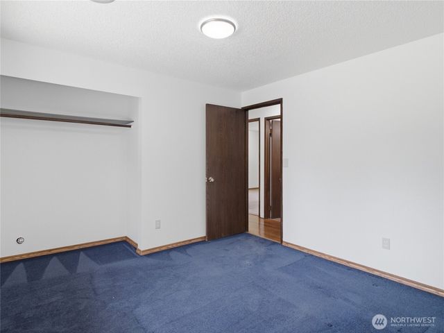 501 Penguin Court SE, Lacey, WA 98503