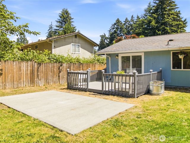 501 Penguin Court SE, Lacey, WA 98503