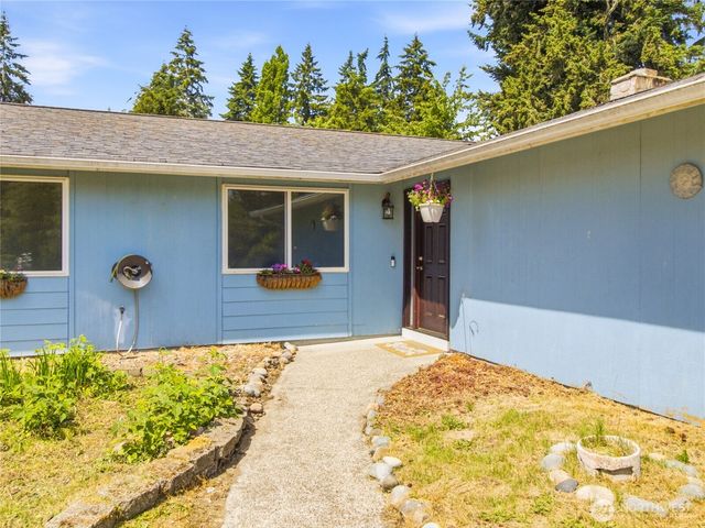 501 Penguin Court SE, Lacey, WA 98503