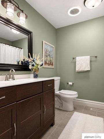 826 Arlene Avenue, Papillion, NE 68046