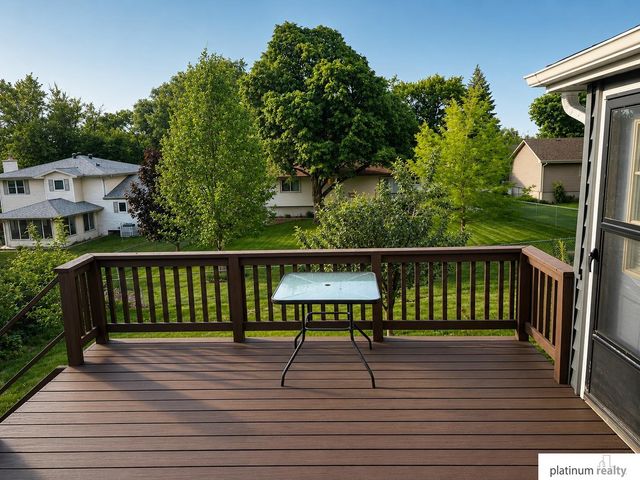 826 Arlene Avenue, Papillion, NE 68046
