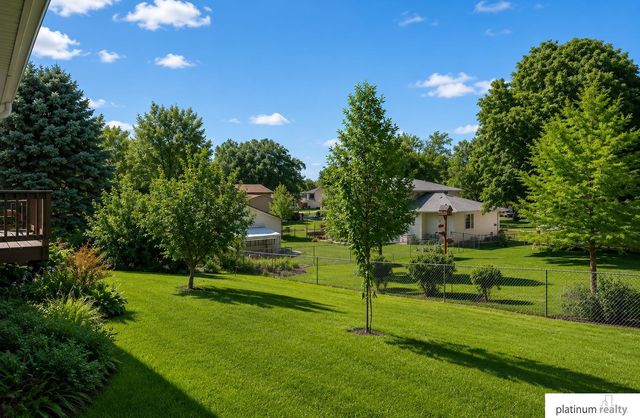 826 Arlene Avenue, Papillion, NE 68046