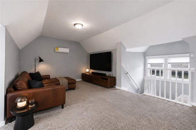 3632 Virginia Avenue, Kansas City, MO 64109