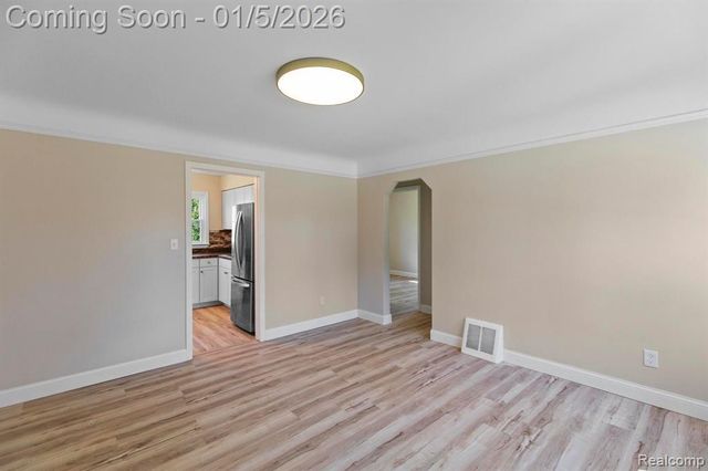 27334 Notre Dame Street, Inkster, MI 48141