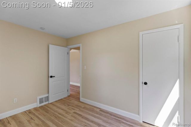 27334 Notre Dame Street, Inkster, MI 48141