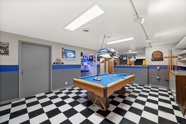 6183 N 118th STREET, Milwaukee, WI 53225