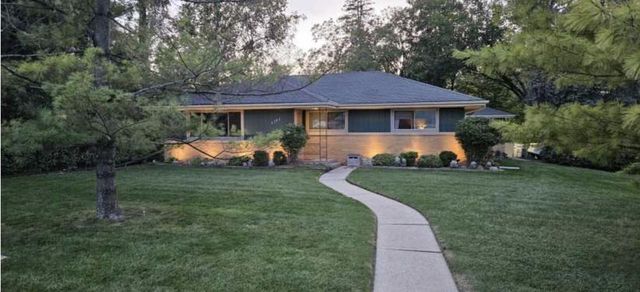 6183 N 118th STREET, Milwaukee, WI 53225