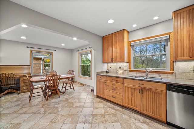 6183 N 118th STREET, Milwaukee, WI 53225