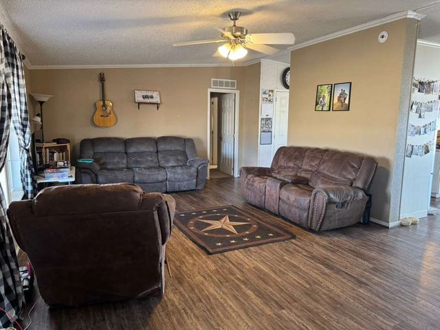 10821 County Road 2503, Eustace, TX 75124