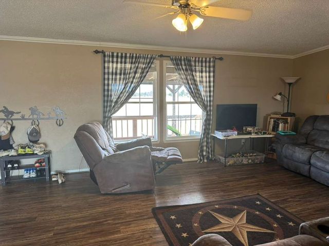 10821 County Road 2503, Eustace, TX 75124