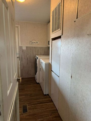 10821 County Road 2503, Eustace, TX 75124