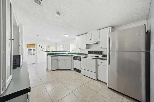 12513 WALTHAM AVENUE, Tampa, FL 33624