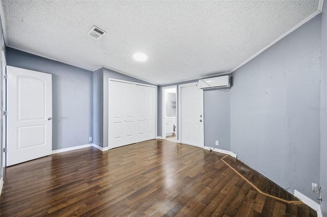 12513 WALTHAM AVENUE, Tampa, FL 33624