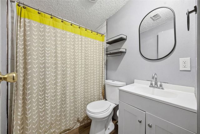 12513 WALTHAM AVENUE, Tampa, FL 33624