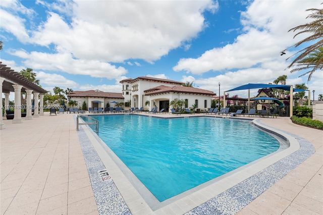 11351 SW 15th St 11351, Pembroke Pines, FL 33025