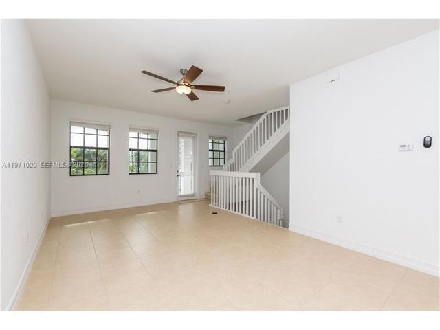 11351 SW 15th St 11351, Pembroke Pines, FL 33025