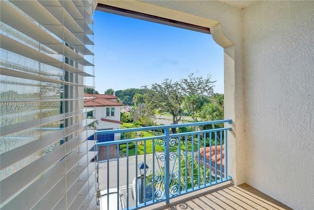 11351 SW 15th St 11351, Pembroke Pines, FL 33025