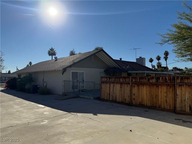 5028 Sawyer Avenue, Las Vegas, NV 89108