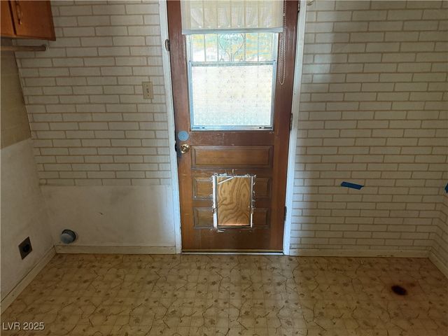 5028 Sawyer Avenue, Las Vegas, NV 89108