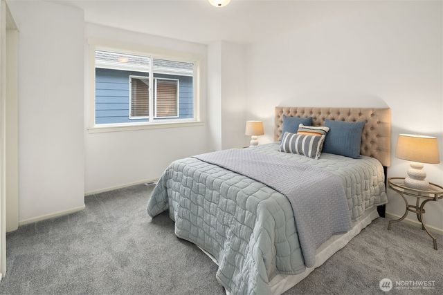 20128 12th Avenue W, Lynnwood, WA 98036