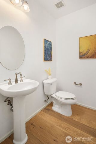 20128 12th Avenue W, Lynnwood, WA 98036