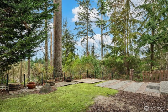 20128 12th Avenue W, Lynnwood, WA 98036