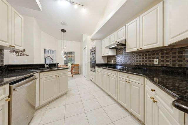 36723 SUNDANCE DRIVE, Grand Island, FL 32735