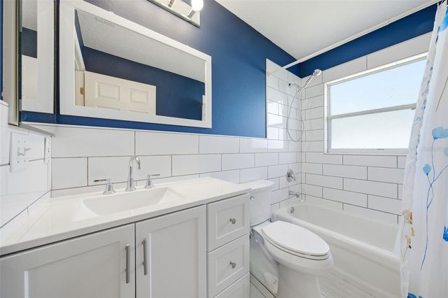 36723 SUNDANCE DRIVE, Grand Island, FL 32735