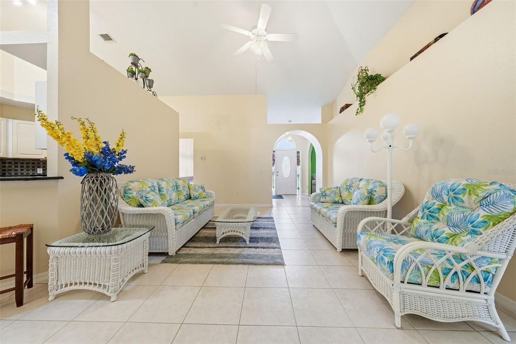 Image 16 of property listing at 36723 SUNDANCE DRIVE, Grand Island, FL 32735