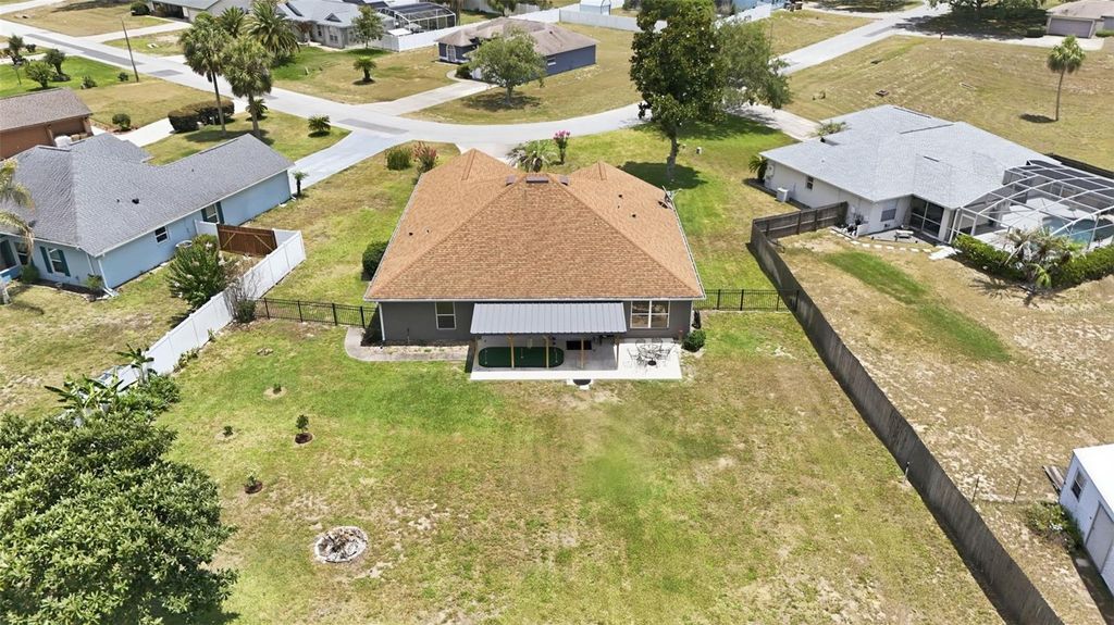 Image 57 of property listing at 36723 SUNDANCE DRIVE, Grand Island, FL 32735