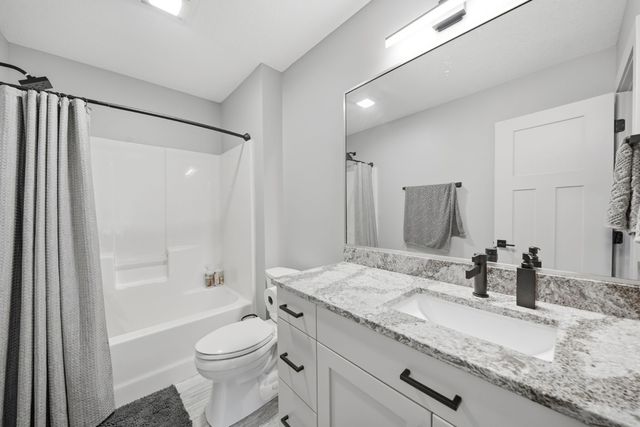 1824 Falcon Drive, Polk City, IA 50226