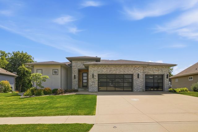1824 Falcon Drive, Polk City, IA 50226