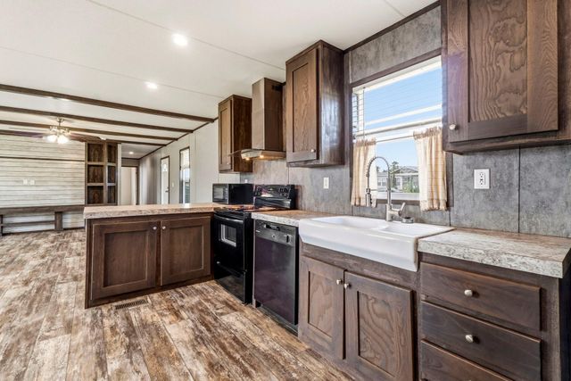 17439 Virginia City Drive, Conroe, TX 77306
