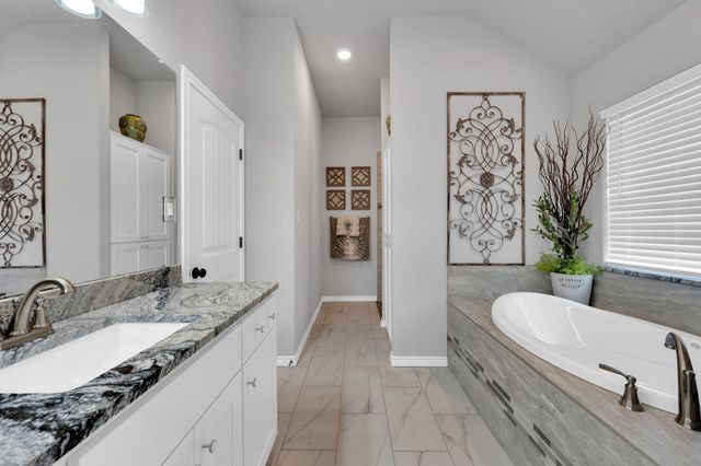 109 Creekside Drive, Glen Rose, TX 76043