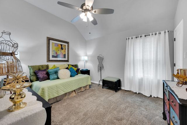 109 Creekside Drive, Glen Rose, TX 76043