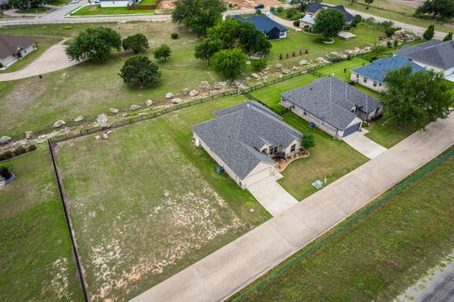 109 Creekside Drive, Glen Rose, TX 76043
