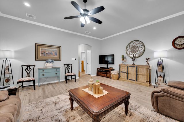 109 Creekside Drive, Glen Rose, TX 76043