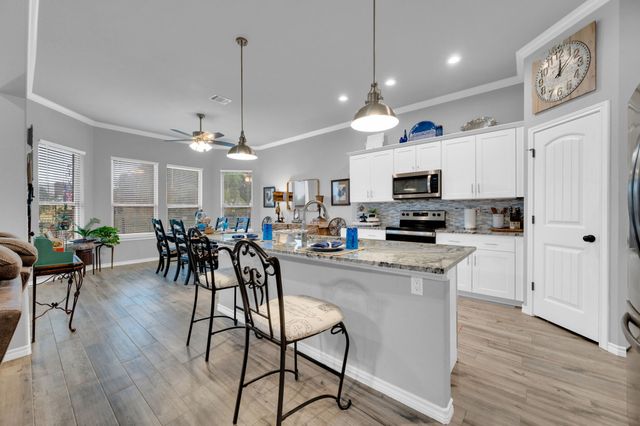109 Creekside Drive, Glen Rose, TX 76043