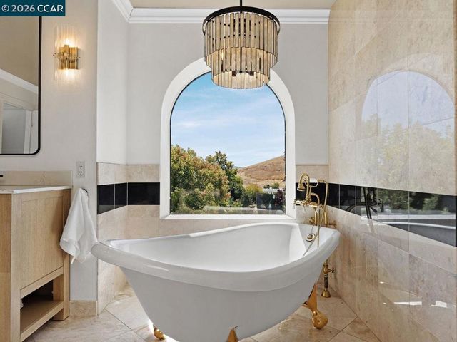 3911 3911 Deer Trail Ln, Danville, CA 94506