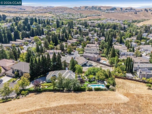 3911 3911 Deer Trail Ln, Danville, CA 94506