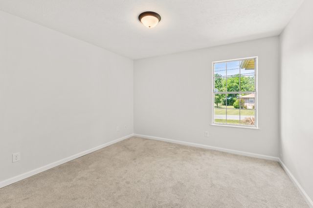 207 Juanita Ave, Gallatin, TN 37066