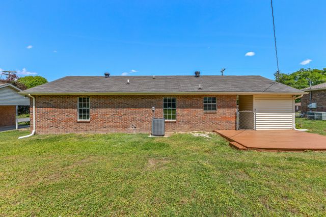 207 Juanita Ave, Gallatin, TN 37066