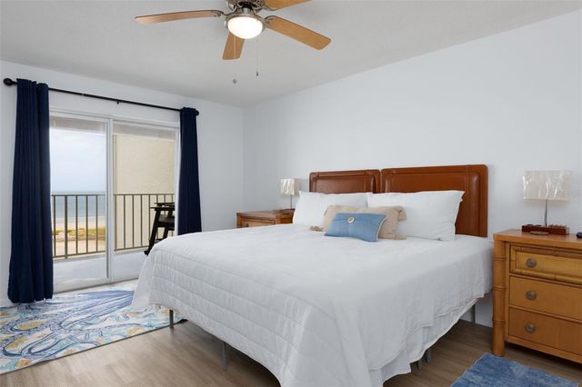 11000 GULF BOULEVARD 1002, Treasure Island, FL 33706