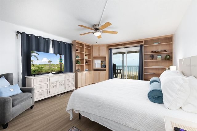 11000 GULF BOULEVARD 1002, Treasure Island, FL 33706