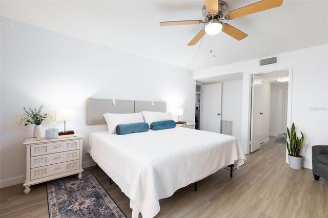 11000 GULF BOULEVARD 1002, Treasure Island, FL 33706