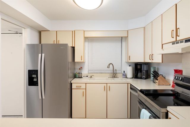 11000 GULF BOULEVARD 1002, Treasure Island, FL 33706